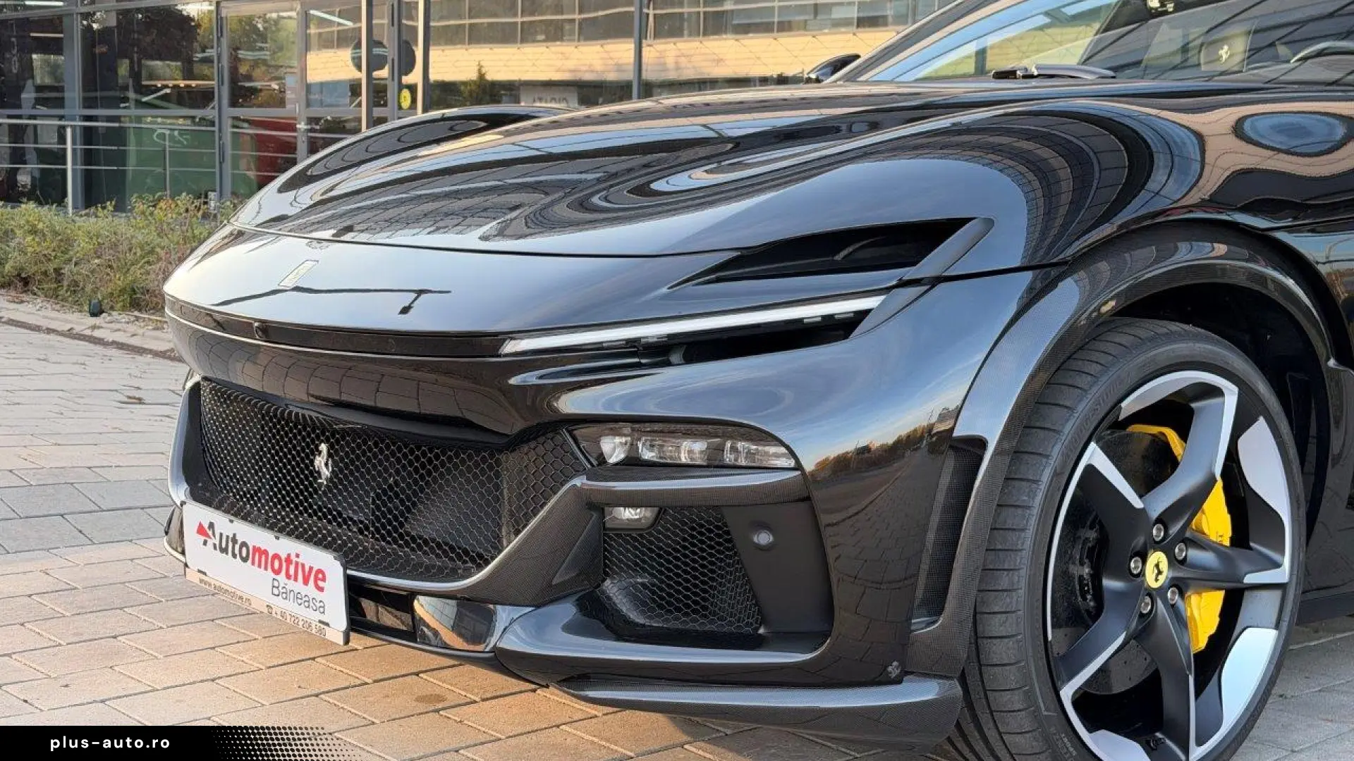 Ferrari Purosangue Atelier   4 locuri   Nero Daytona