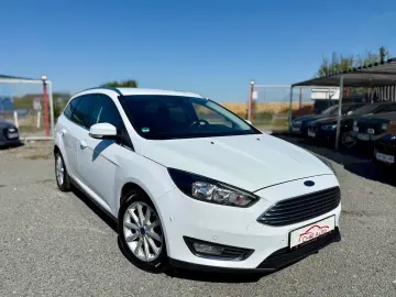 Ford Focus Titanium 07 2015