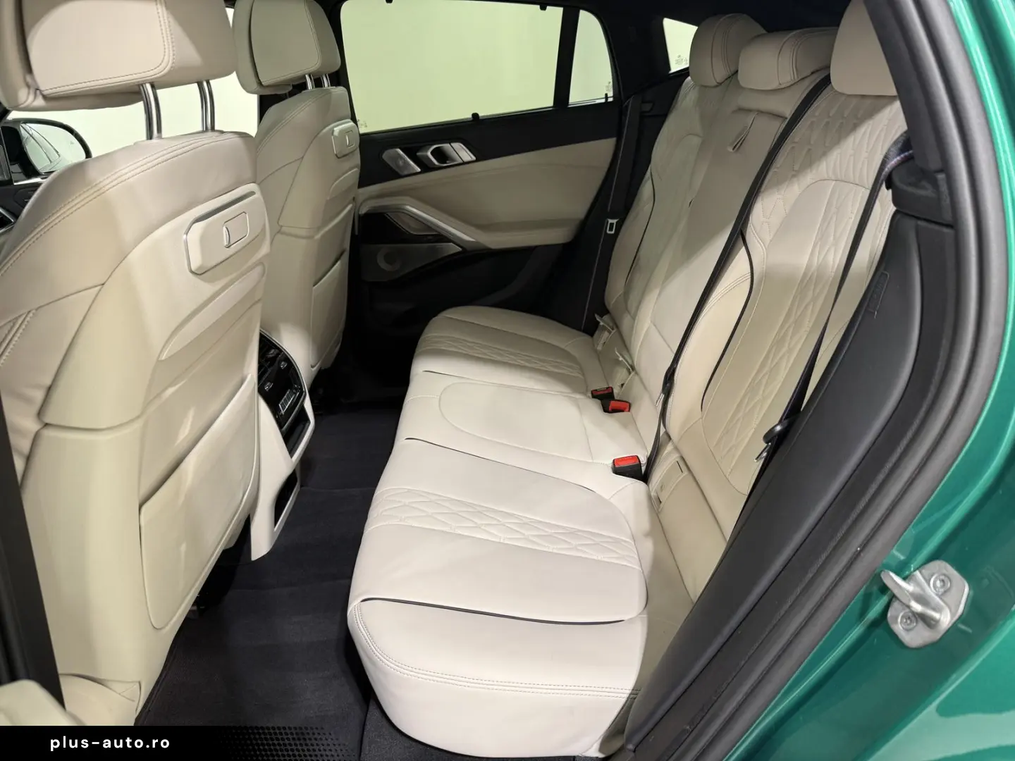 BMW X6 M60i xDrive Pro B&W Pano Massage