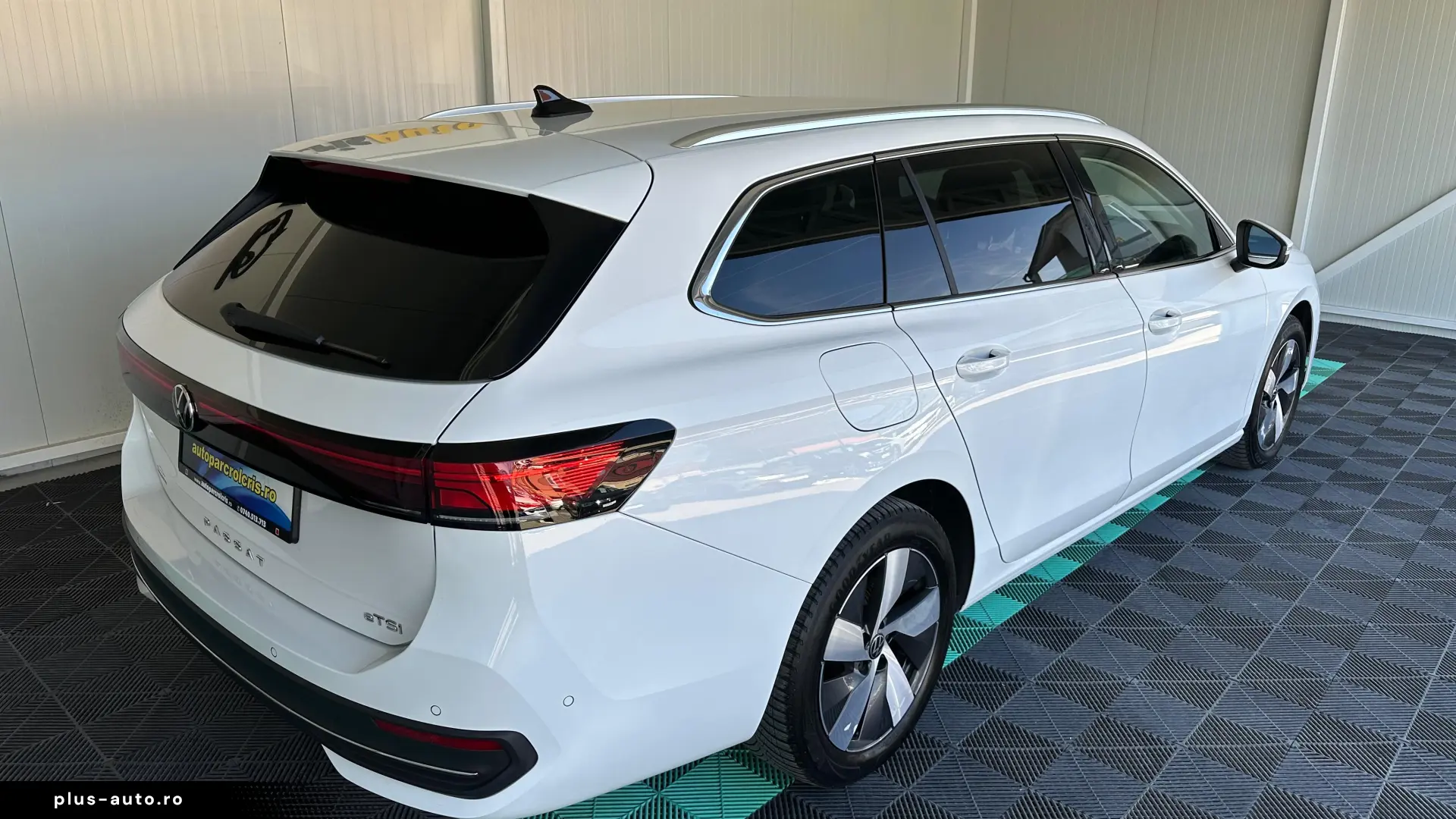 Volkswagen Passat SW Hibrid 1.5 Benzina 150 CP An 2025
