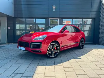 PORSCHE Cayenne Coupe GTS