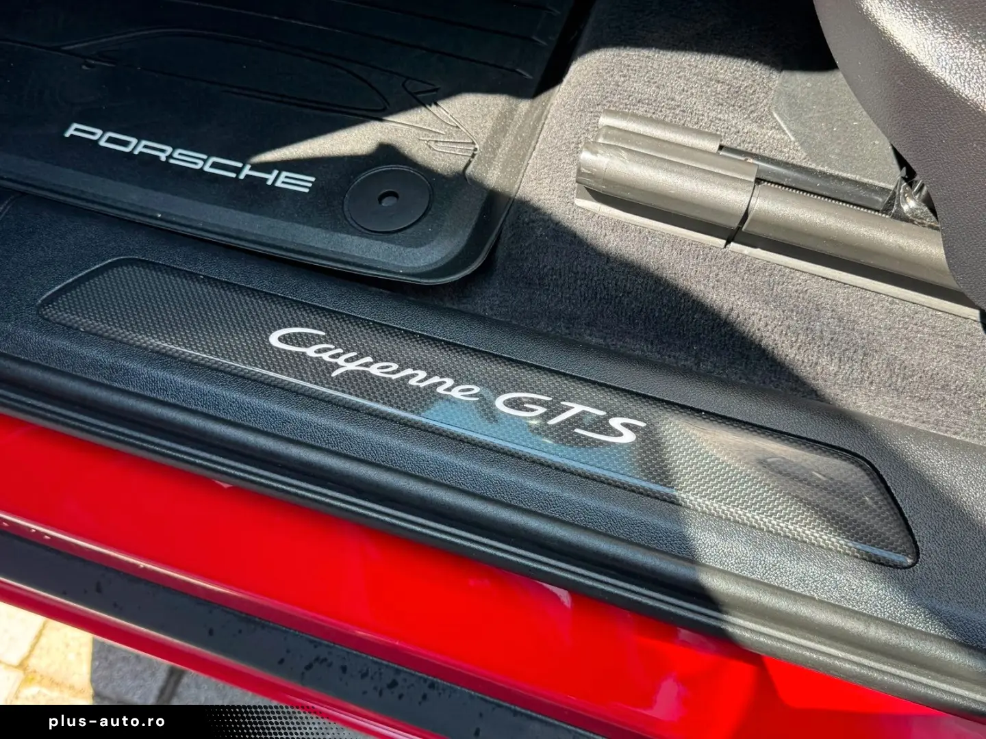 PORSCHE Cayenne Coupe GTS