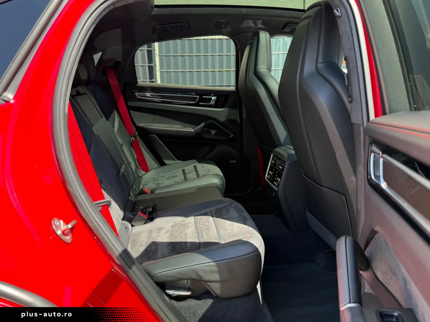 PORSCHE Cayenne Coupe GTS 4.0 V8 HUD PANO CARBON 360 22