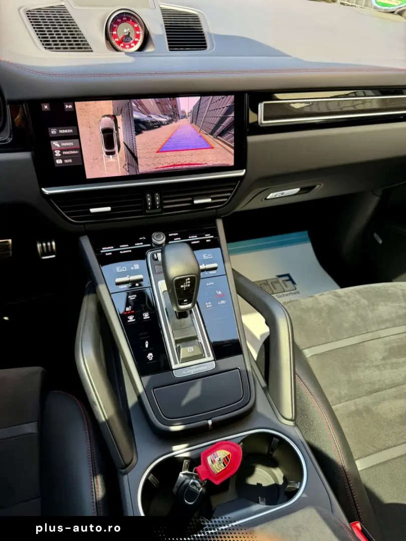 PORSCHE Cayenne Coupe GTS 4.0 V8 HUD PANO CARBON 360 22