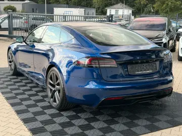 TESLA MODEL S PLAID   MATRIX LED   ENHANCED AP 4   21