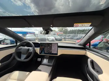 TESLA MODEL S PLAID   MATRIX LED   ENHANCED AP 4   21