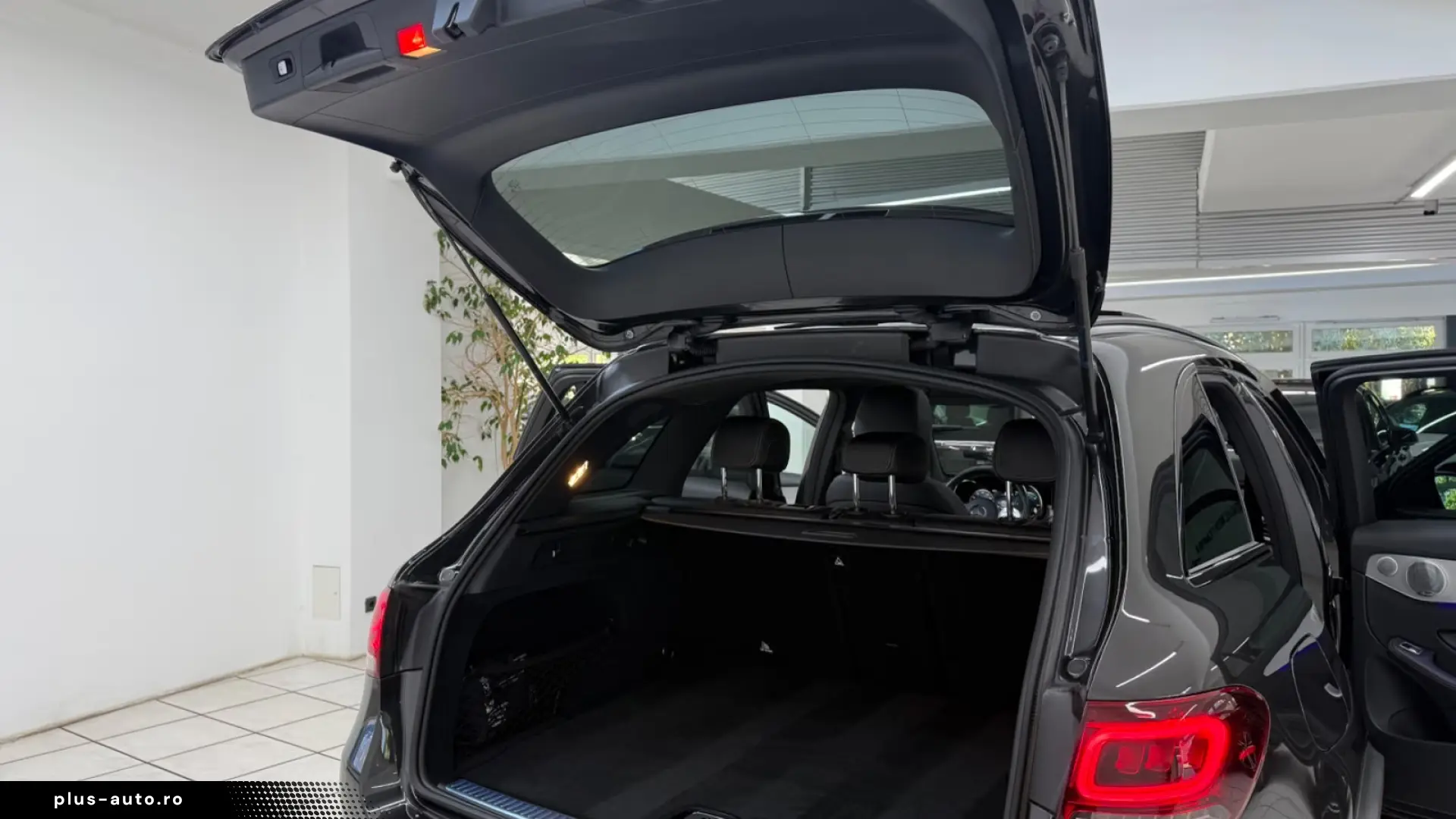 Mercedes-Benz GLC 220d 4M AMG Line Night Pano Burmester