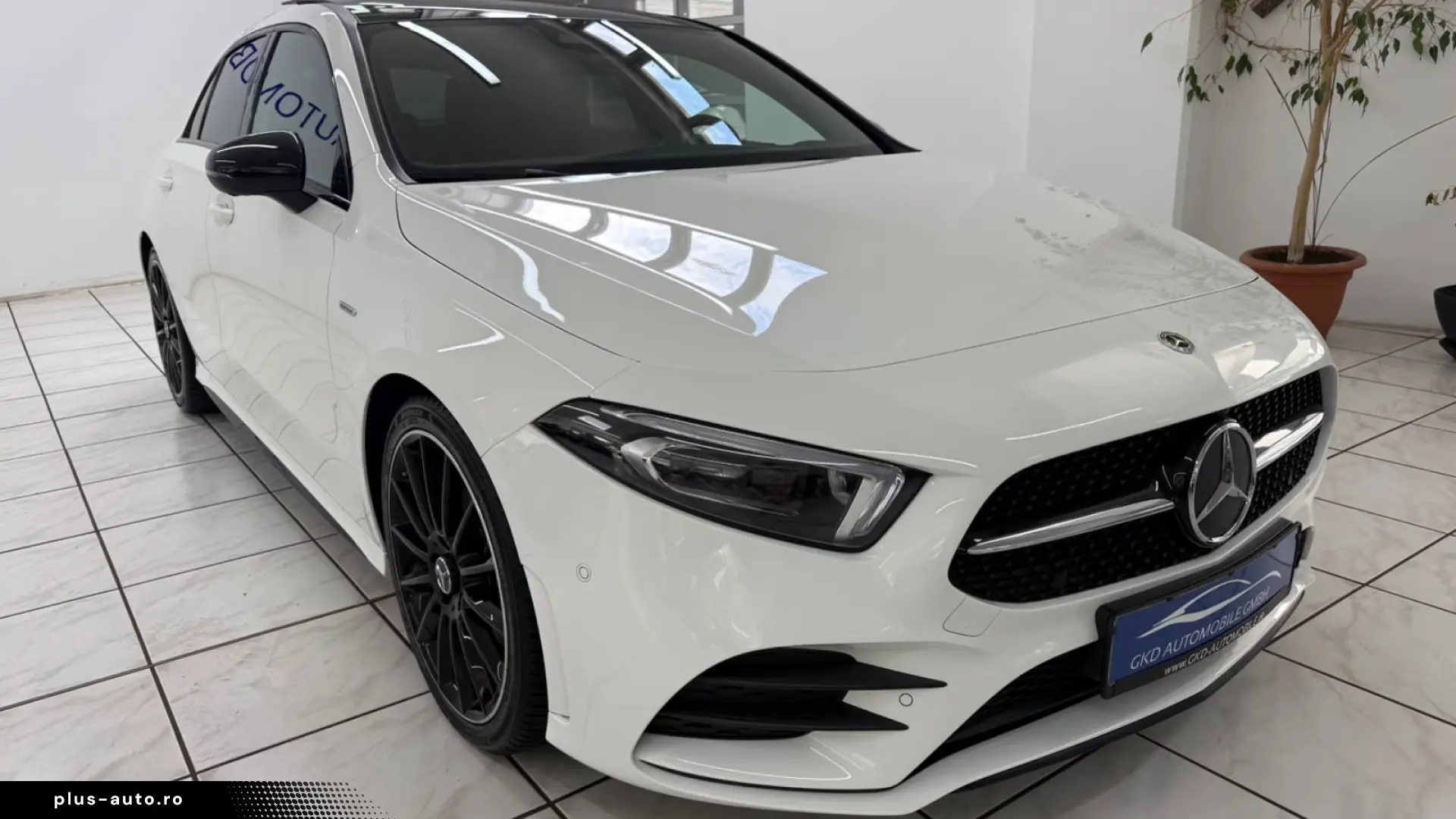 Mercedes-Benz A 200 AMG Line Pano 360  Memory Carplay