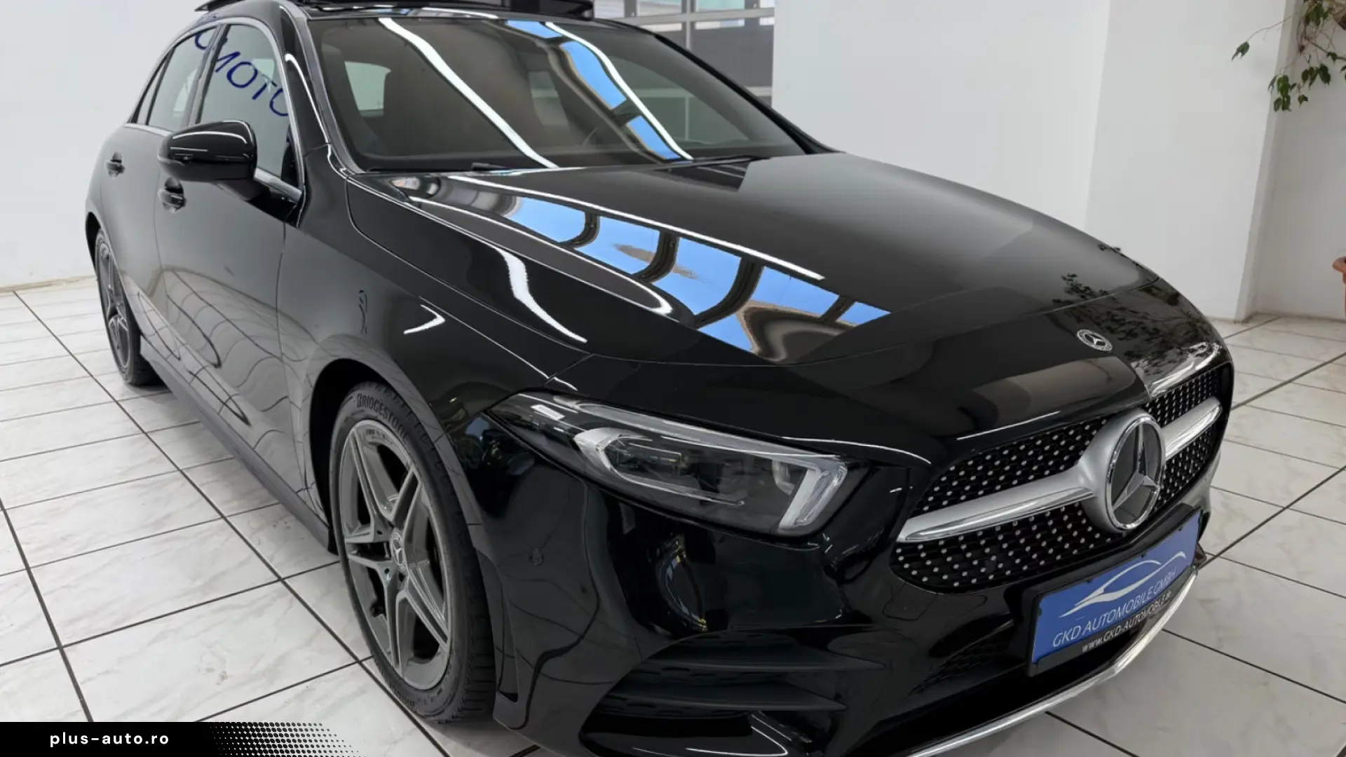 Mercedes-Benz A 200 AMG Line Pano Camera Carplay