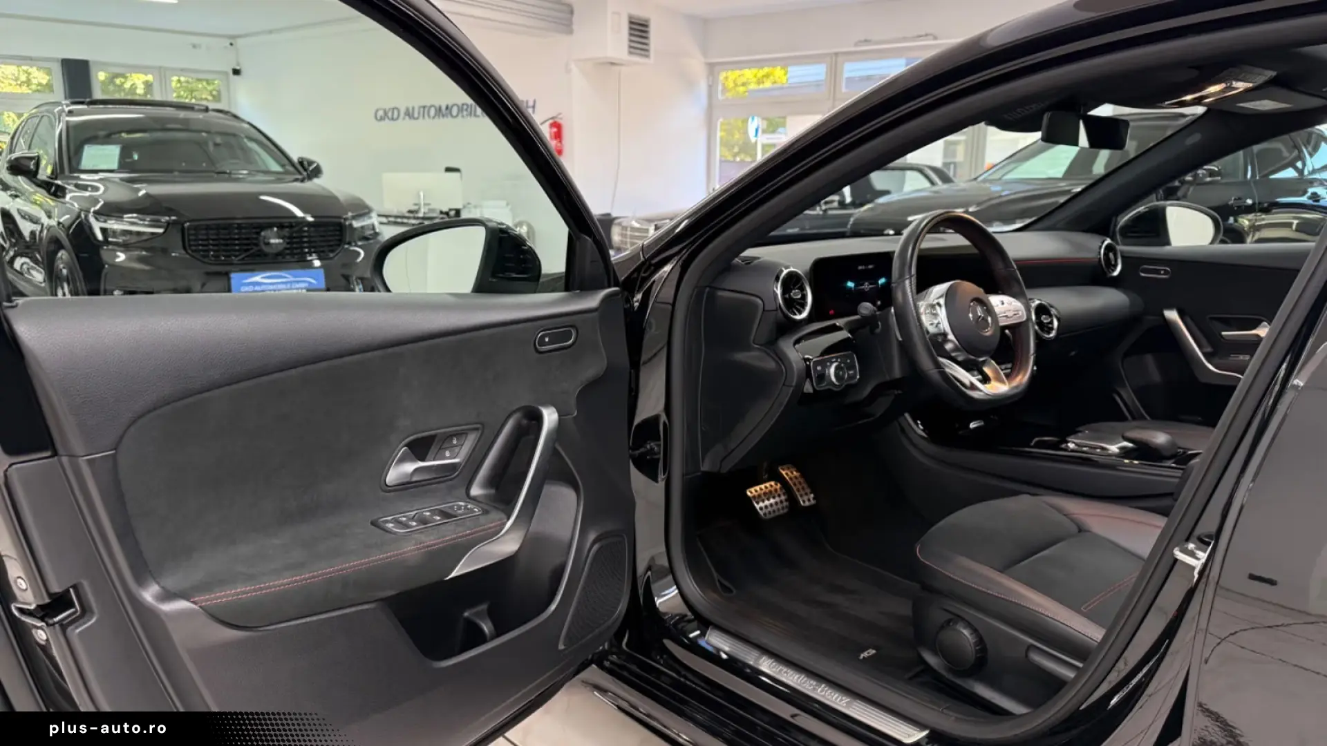 Mercedes-Benz A 200 AMG Line Pano Camera Carplay