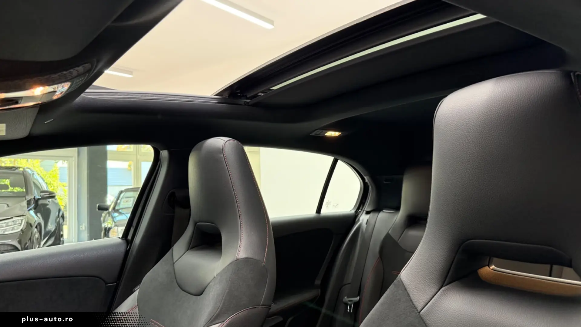 Mercedes-Benz A 200 AMG Line Pano Camera Carplay