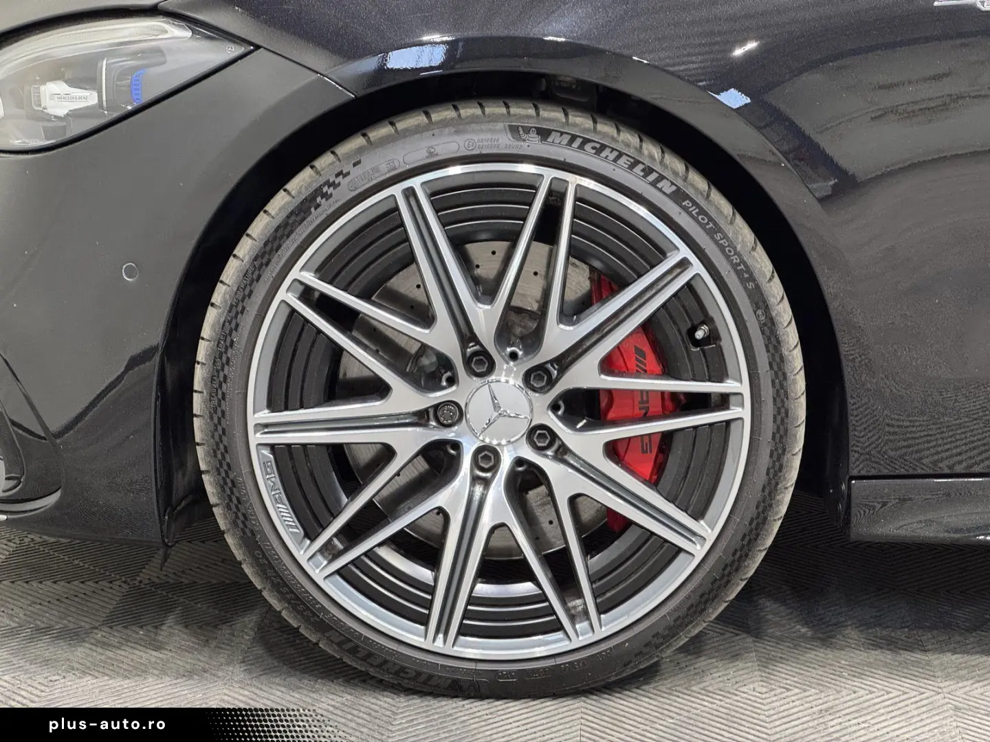 MERCEDES-BENZ AMG C 43 4M Performance