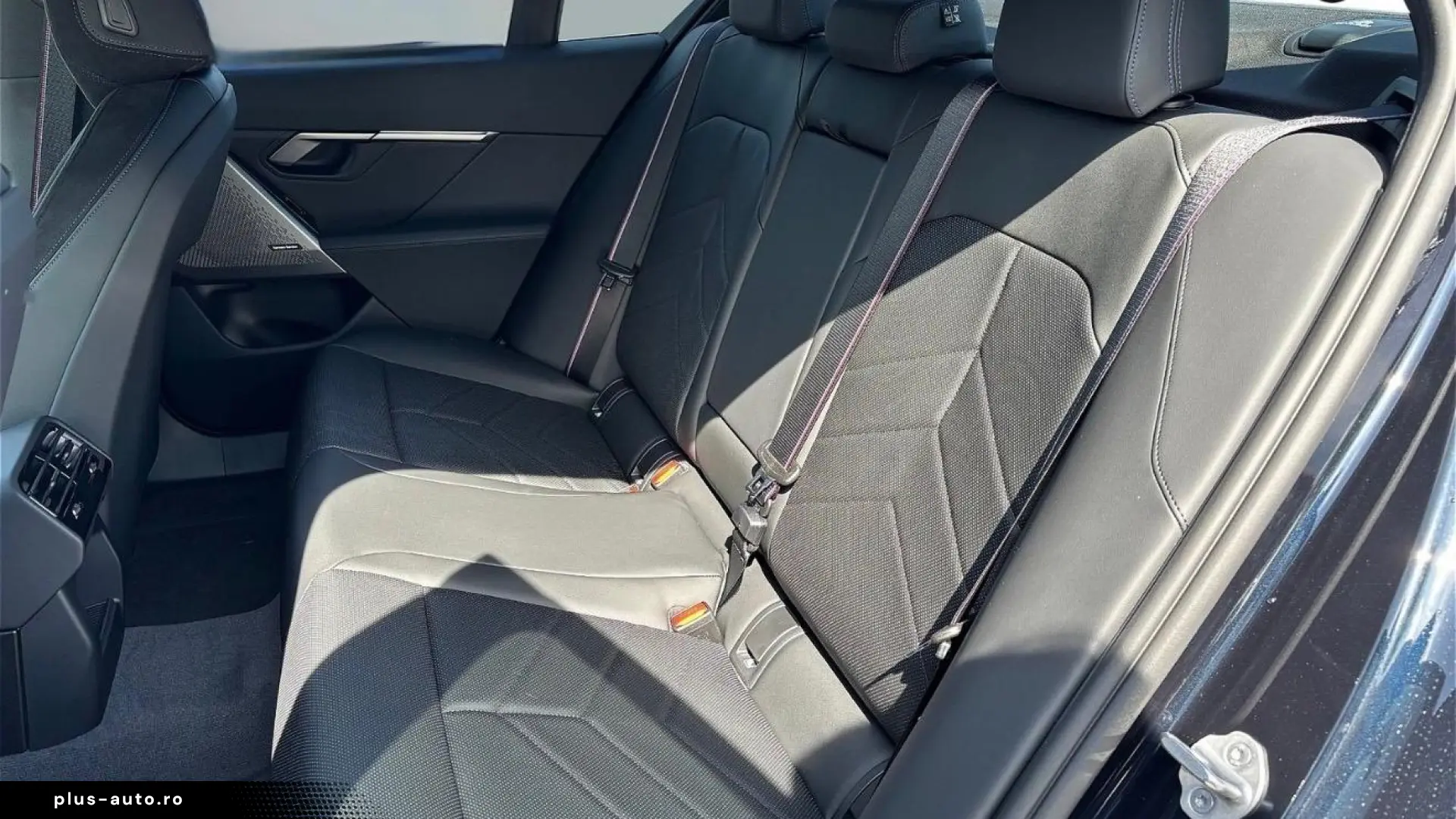 BMW 530e xDrive Limousine M Sports Package HK HiFi DAB