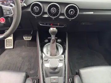 AUDI TT RS Coupé 2.5 TFSI qu. S-tronic