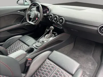 AUDI TT RS Coupé 2.5 TFSI qu. S-tronic