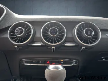 AUDI TT RS Coupe Matrix Navi RS-AGA B&O GRA Carbon