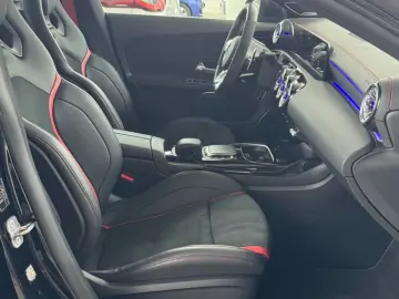MERCEDES-BENZ CLA 45 S AMG