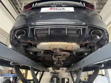 AUDI TT RS TFSI 2.5 quattro Coupe  B&O H&R Navi R.Cam