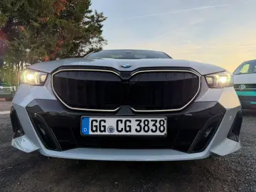 BMW 540d xDrive M Sport M Sitze Pano Leder 360  HUD