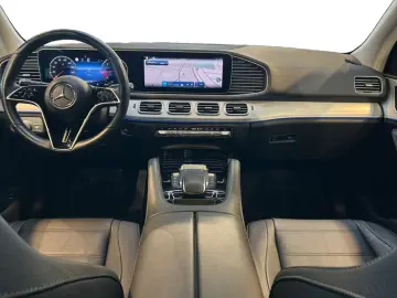 GLE 300 d 4MATIC   PANO • MULTIBEAM LED • WIDESCREEN