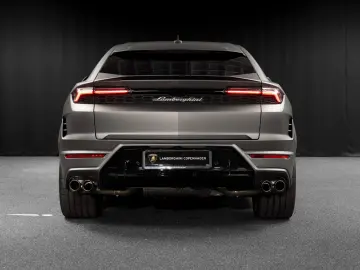 LAMBORGHINI Urus 4.0 V8 PHEV SE