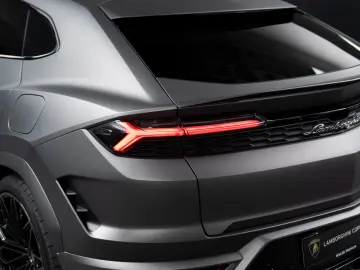LAMBORGHINI Urus 4.0 V8 PHEV SE