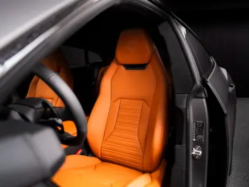 LAMBORGHINI Urus 4.0 V8 PHEV SE