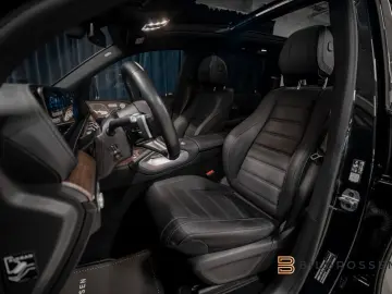 MERCEDES GLS 450 d 4MATIC AMG LINE • MASSAGE