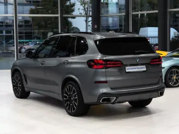 BMW X5 30 d xD M-SPORT-PRO EXCLUSIV LUFTFED. MATT