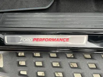 FORD RANGER RAPTOR DOUBLE CAB   4x4 • OFF-ROAD