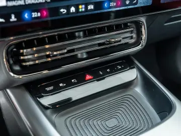 Mercedes-Benz CLA 220 4M AMG