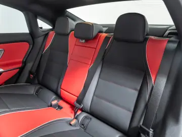 Mercedes-Benz CLA 220 4M AMG