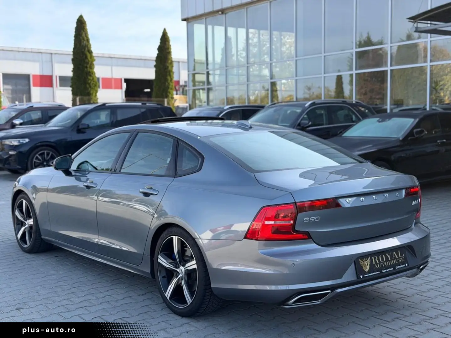 Volvo S90