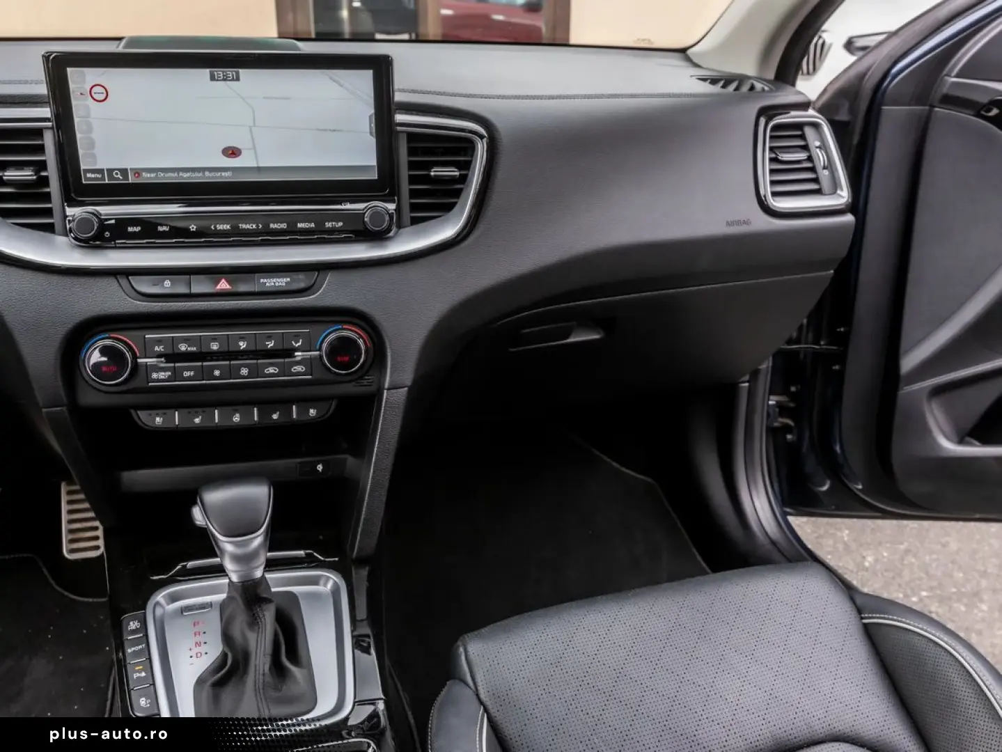 Kia XCeed    Plug-in Hybrid    Automată    Platinum   2021