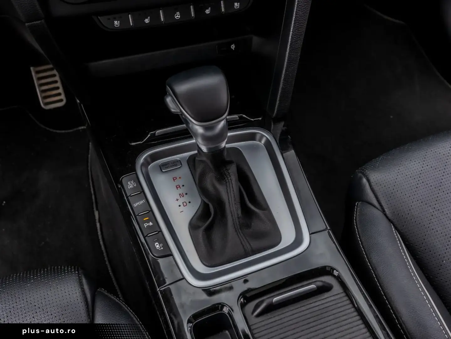 Kia XCeed    Plug-in Hybrid    Automată    Platinum   2021