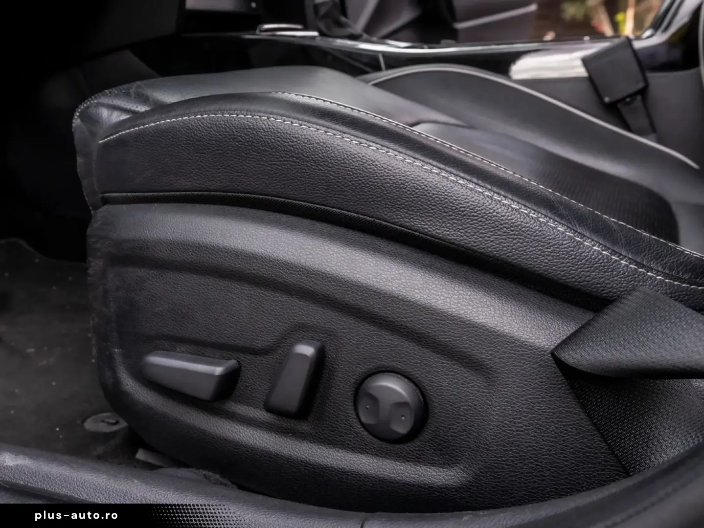 Kia XCeed    Plug-in Hybrid    Automată    Platinum   2021