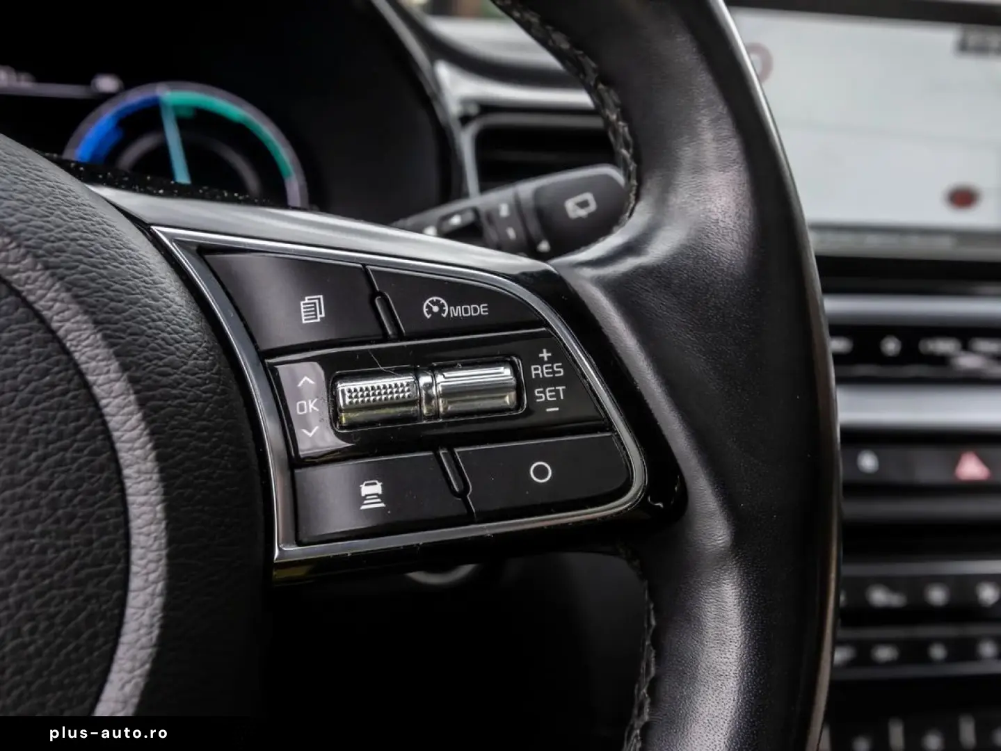 Kia XCeed    Plug-in Hybrid    Automată    Platinum   2021