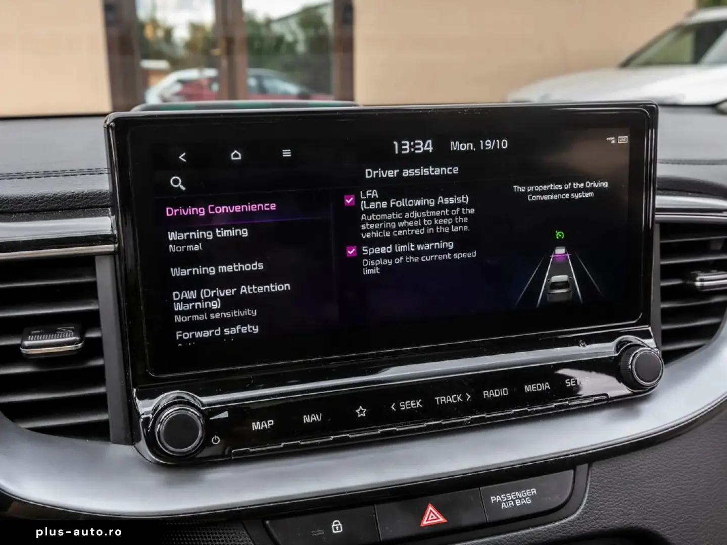 Kia XCeed    Plug-in Hybrid    Automată    Platinum   2021