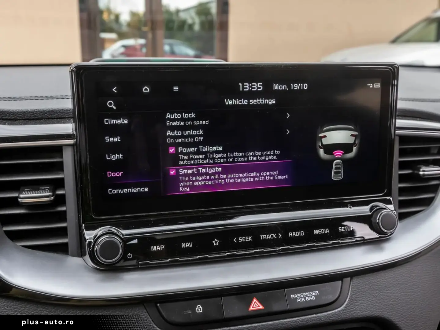 Kia XCeed    Plug-in Hybrid    Automată    Platinum   2021