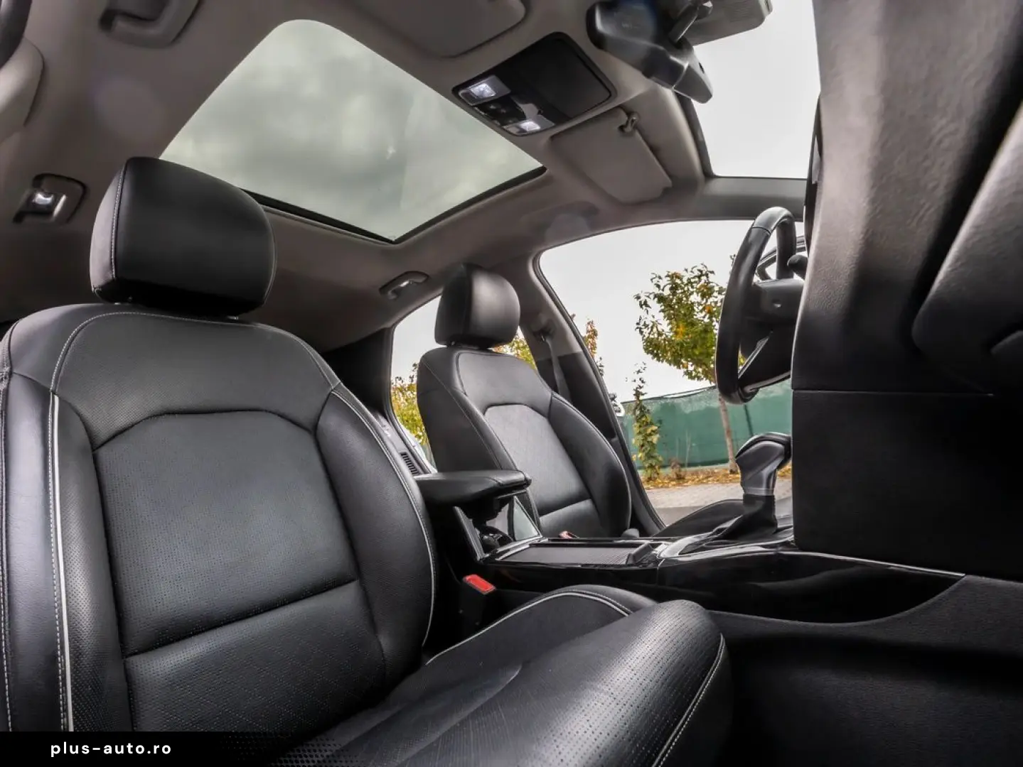 Kia XCeed    Plug-in Hybrid    Automată    Platinum   2021