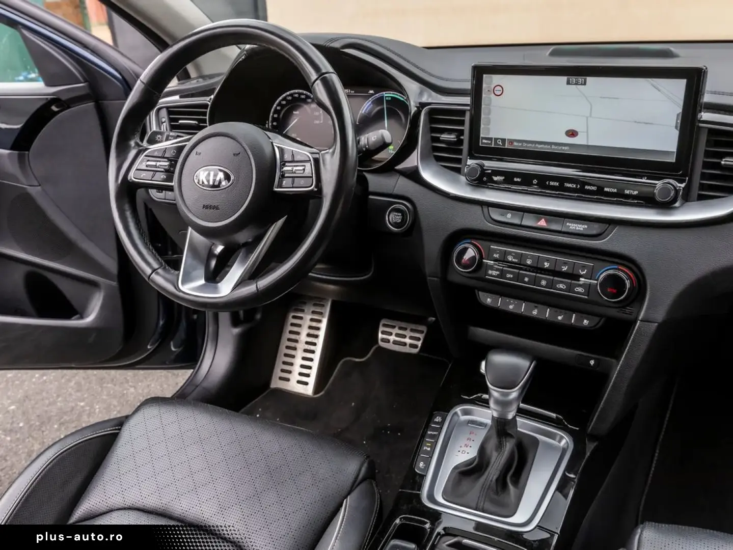 Kia XCeed    Plug-in Hybrid    Automată    Platinum   2021