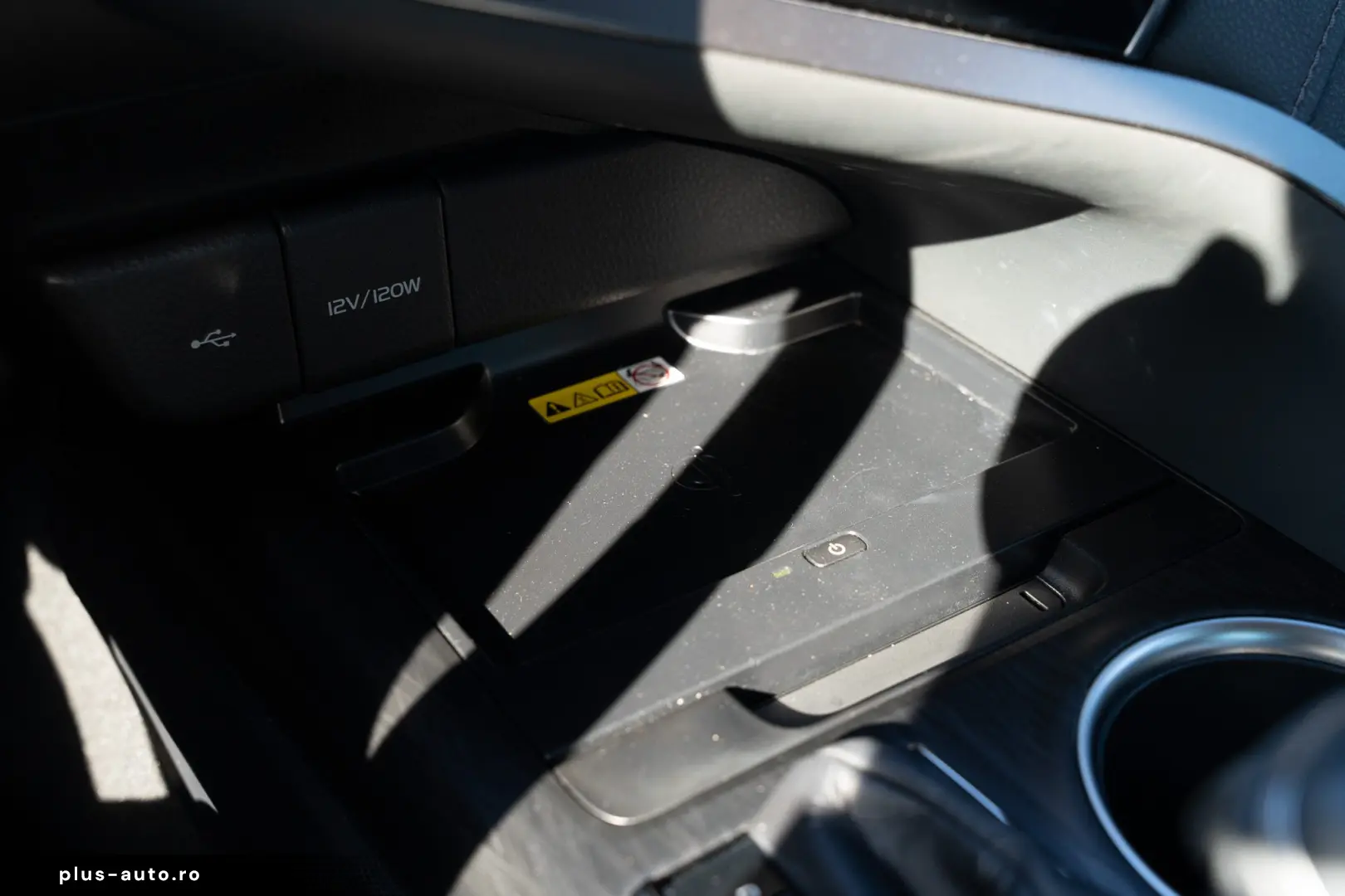 Toyota Camry 2.5 Hybrid Dynamic E-CVT