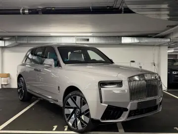 ROLLS-ROYCE CULLINAN SILVER BADGE   V12 544 CP