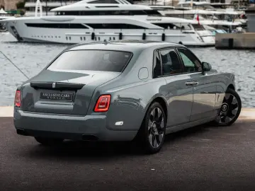 ROLLS-ROYCE PHANTOM SWB   V12 6.6 BI-TURBO   563 CP