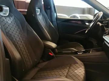 VOLKSWAGEN TIGUAN R-LINE eHYBRID