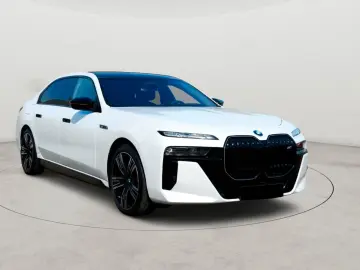 BMW 760e xDrive PANO BOWERS WILKINS