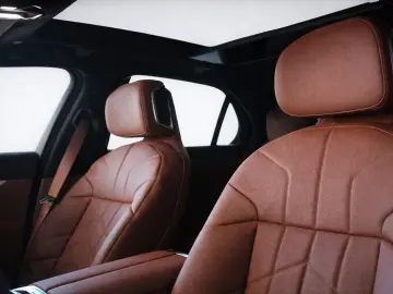 BMW 760e xDrive PANO BOWERS WILKINS