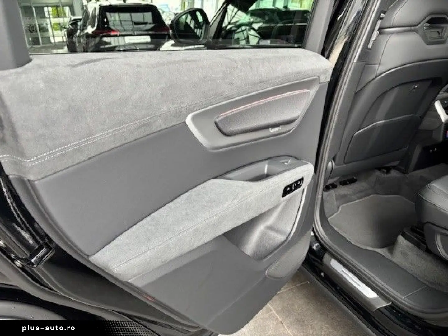 Noul Audi Q7 S Line TDI 299cp quattro Mild Hybrid