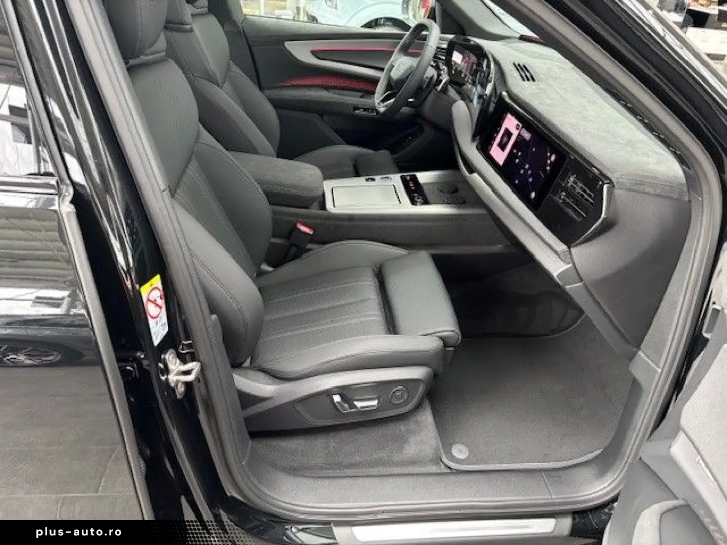 Noul Audi Q7 S Line TDI 299cp quattro Mild Hybrid