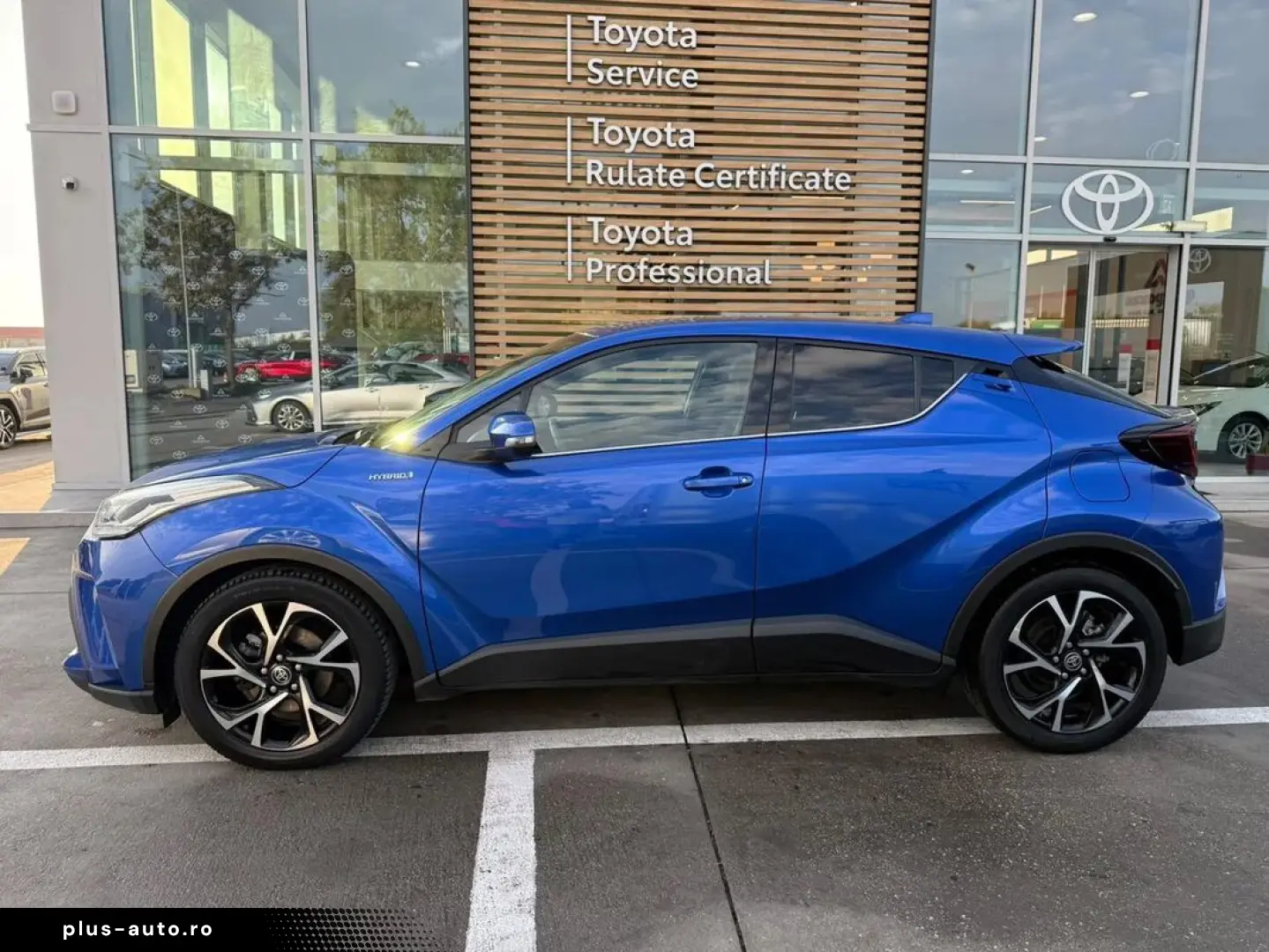 Toyota C-hr C-ult 1.8 Hybrid 122 Cp Cvt
